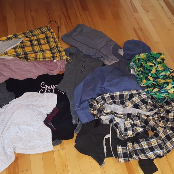 Everything from lulu,old navy, Adidas and more! - Picture 2 of 16